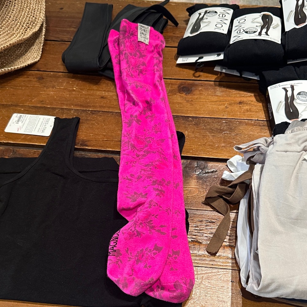 Magnolia Pearl Pink Floral Socks